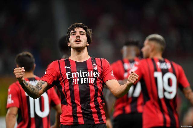 库里27分哈特三双 勇士负尼克斯跌回西部第十