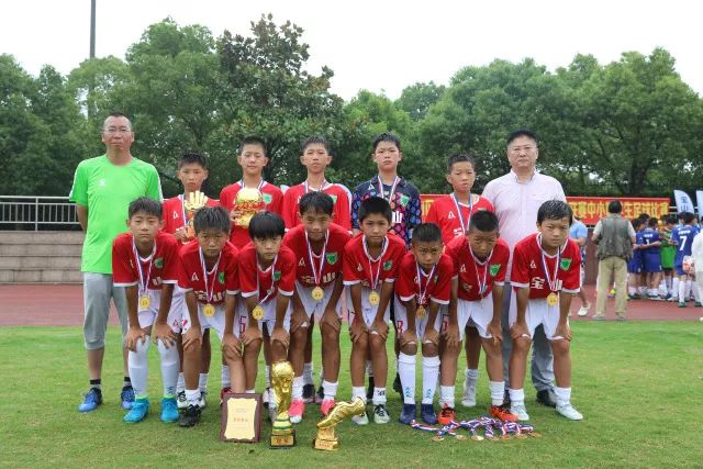 雷蒙20分翟晓川12+11 北京首钢大胜山西